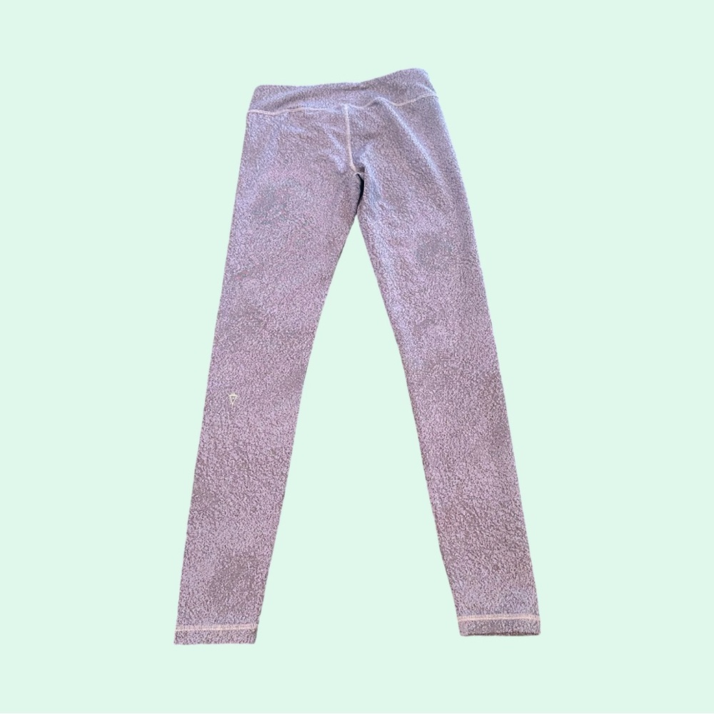 girl’s Ivivva leggings